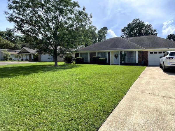 325 Westview Drive, Biloxi, MS 39531