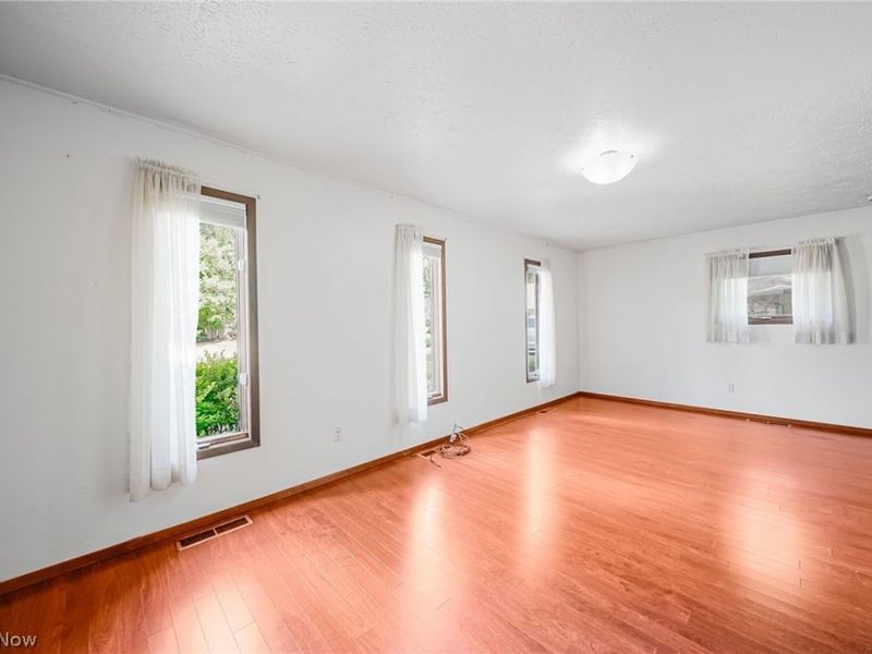 5950 Bayberry Circle, North Ridgeville, OH 44039 Photo 11