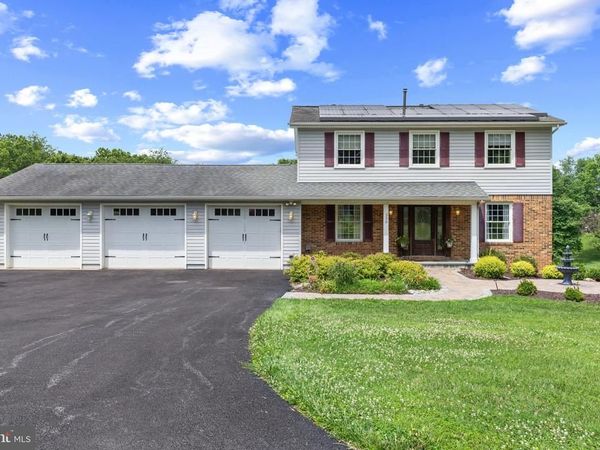 330 KINGSTON CIRCLE, SYKESVILLE, MD 21784