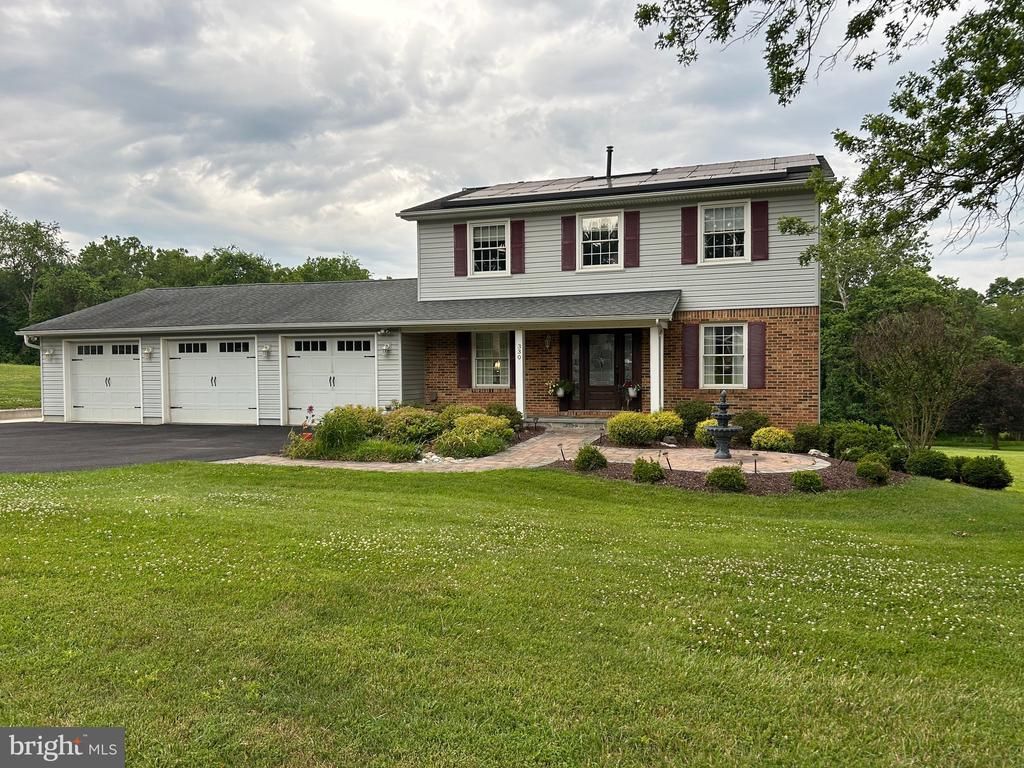 330 KINGSTON CIRCLE, SYKESVILLE, MD 21784