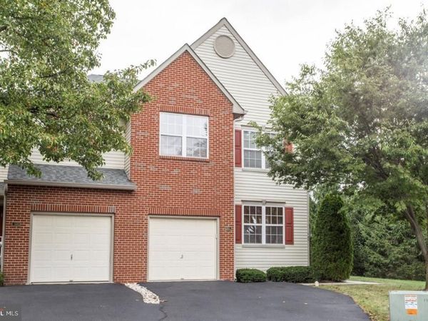 105 FARRINGTON COURT, COLLEGEVILLE, PA 19426