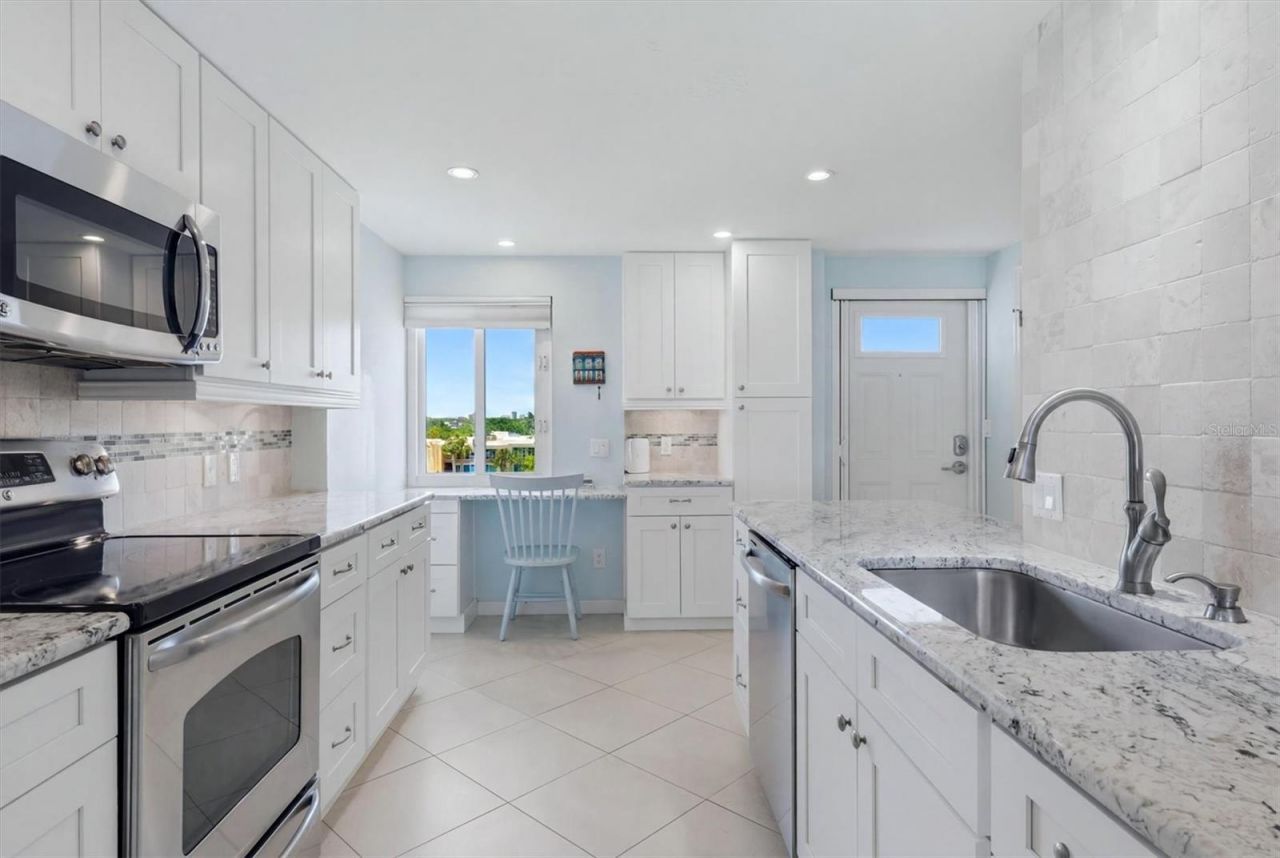 20 Whispering Sands Drive, Unit 501, Sarasota, FL 34242 Photo