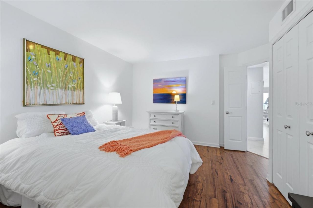 20 Whispering Sands Drive, Unit 501, Sarasota, FL 34242 Photo