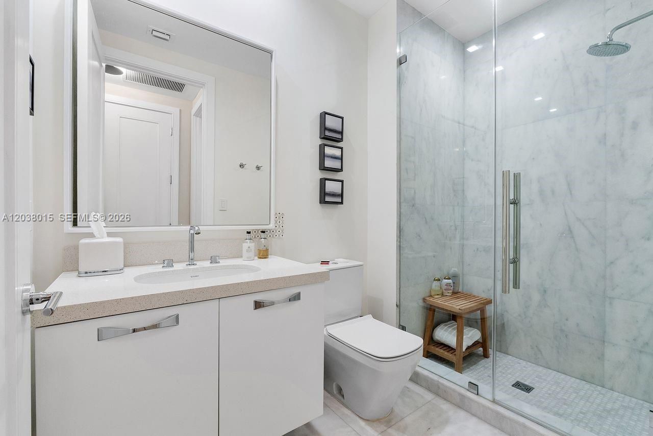 718 Valencia Ave, Unit 403, Coral Gables, FL 33134 Photo