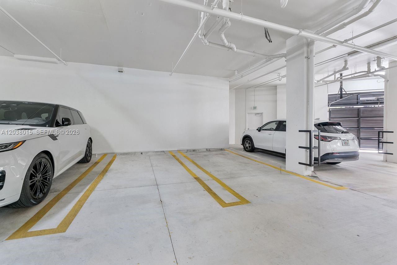 718 Valencia Ave, Unit 403, Coral Gables, FL 33134 Photo