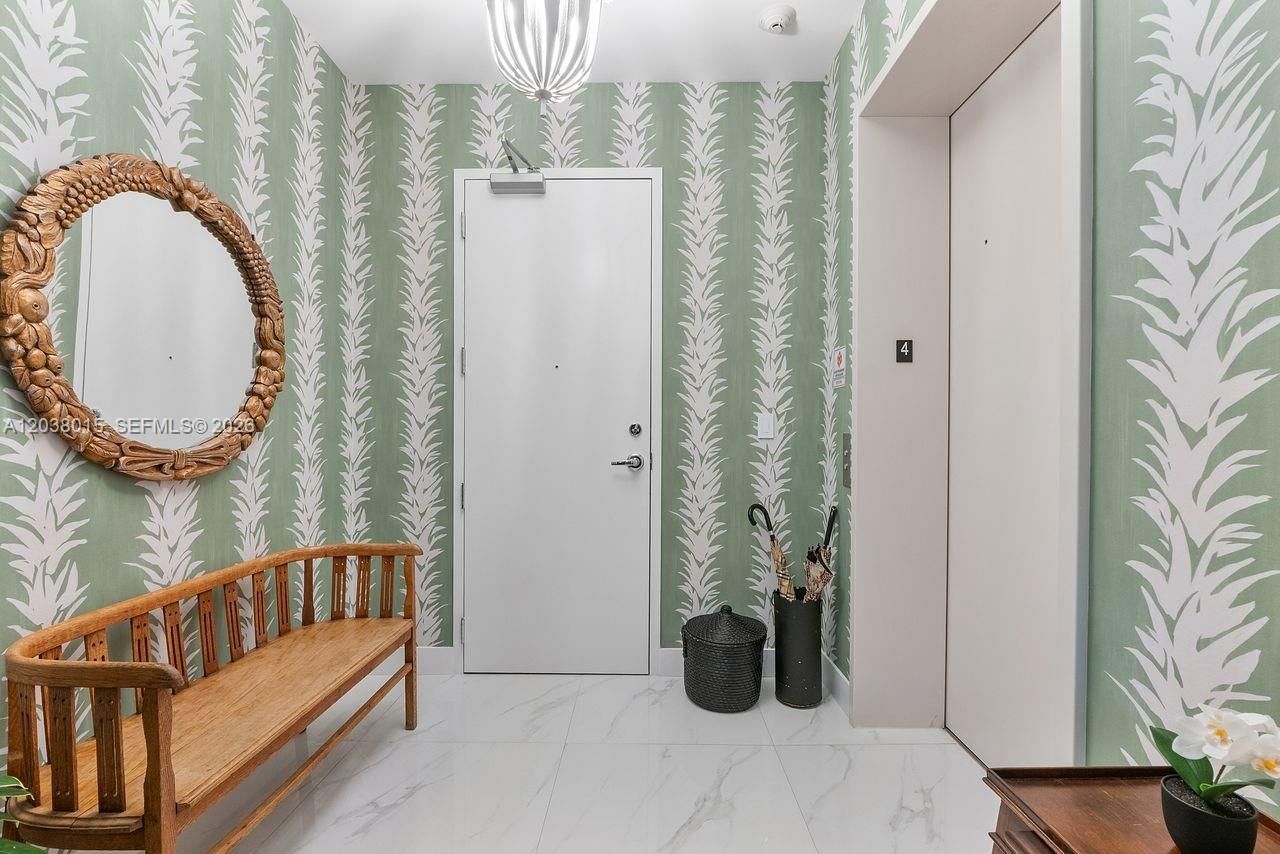 718 Valencia Ave, Unit 403, Coral Gables, FL 33134 Photo