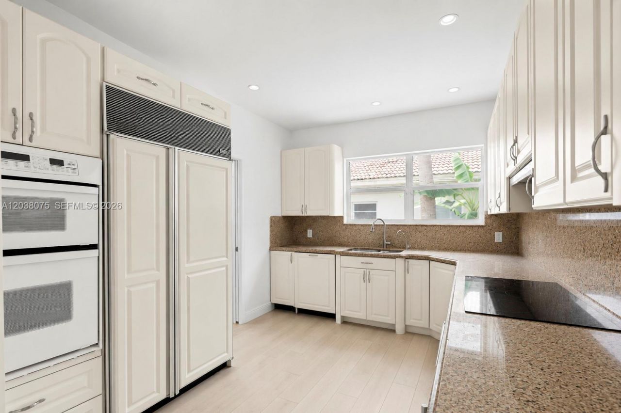 7611 Miami View Dr , North Bay Village, FL 33141 Photo