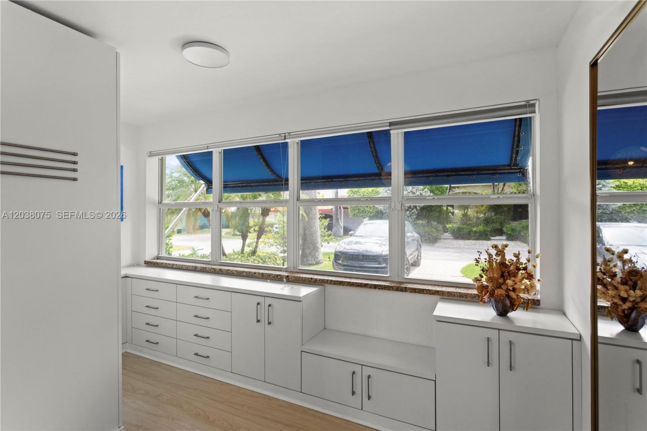 7611 Miami View Dr , North Bay Village, FL 33141 Photo
