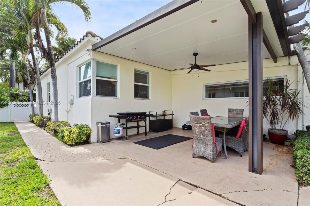 7611 Miami View Dr , North Bay Village, FL 33141 Photo