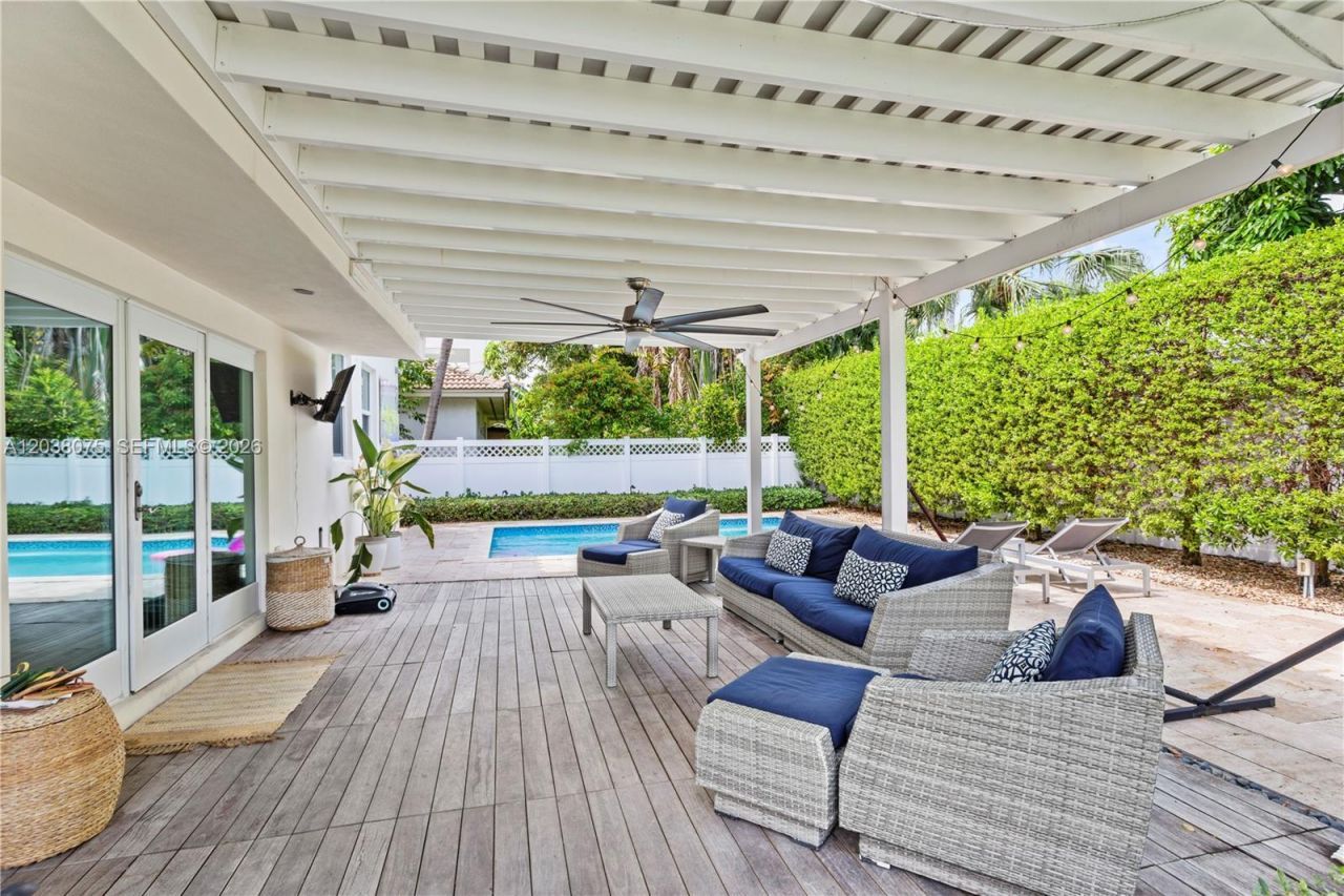 7611 Miami View Dr , North Bay Village, FL 33141 Photo