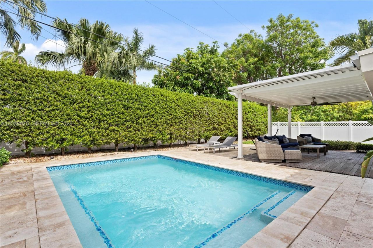 7611 Miami View Dr , North Bay Village, FL 33141 Photo