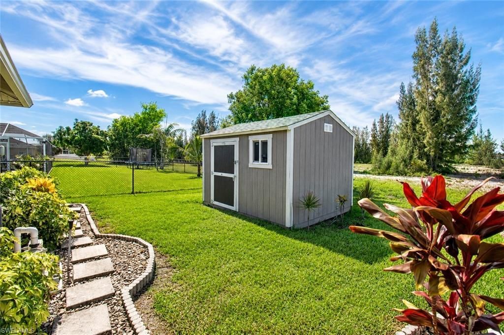 1215 SW 31st Ter , Cape Coral, FL 33914 Photo