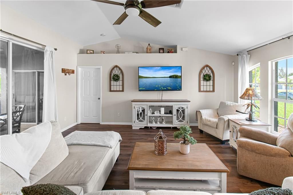 1215 SW 31st Ter , Cape Coral, FL 33914 Photo