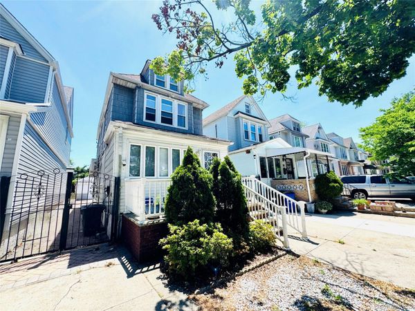 62-20 80th Road, Glendale, NY 11385
