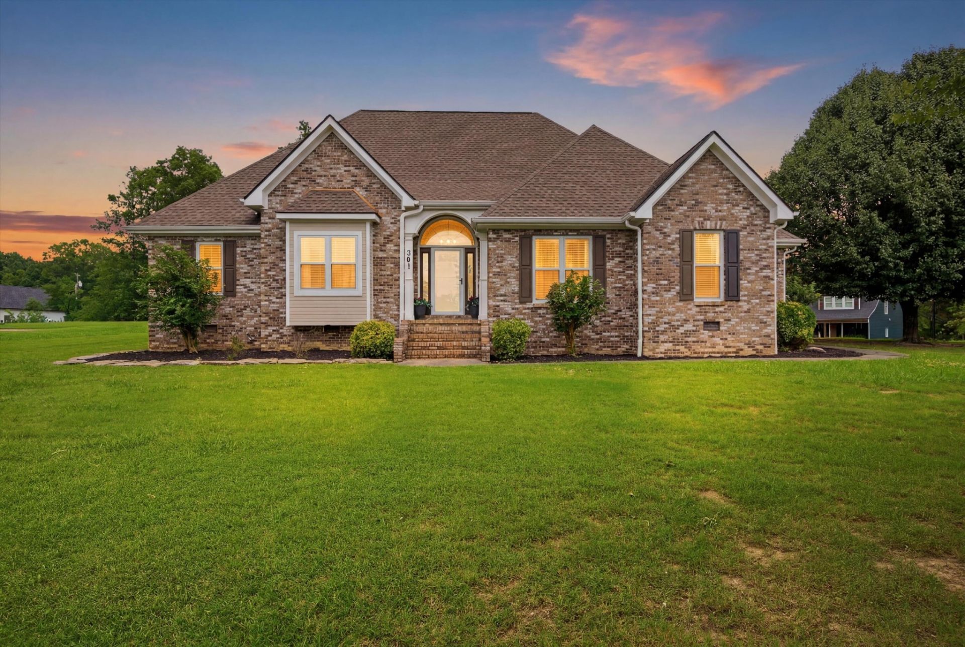 301 Dogwood Lane, Fort Oglethorpe, GA 30742 Main Photo