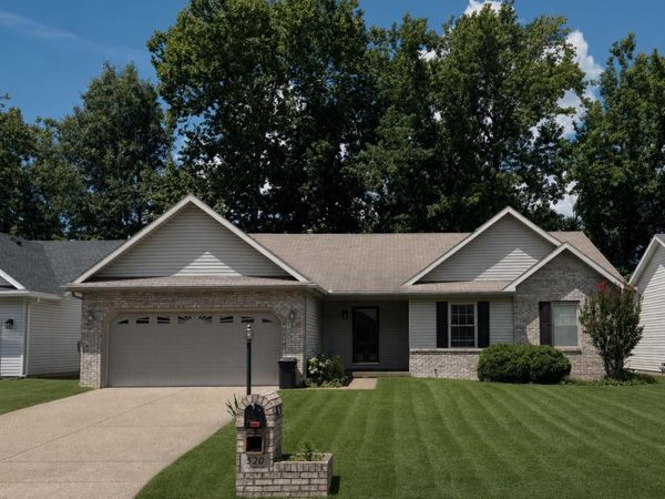 520 Riecken Drive, Evansville, IN 47711