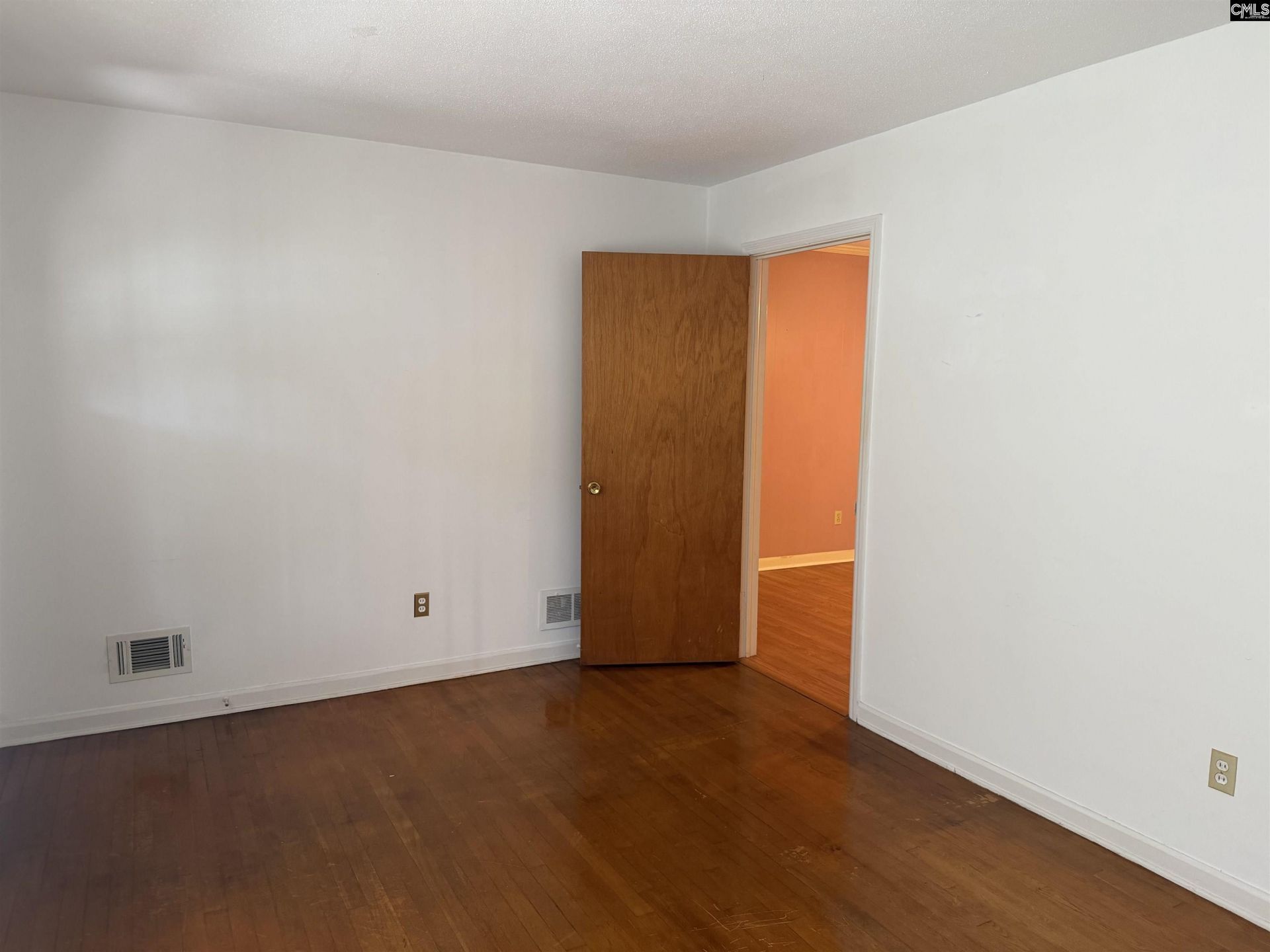 1130 Reynolds Drive  Photo 17