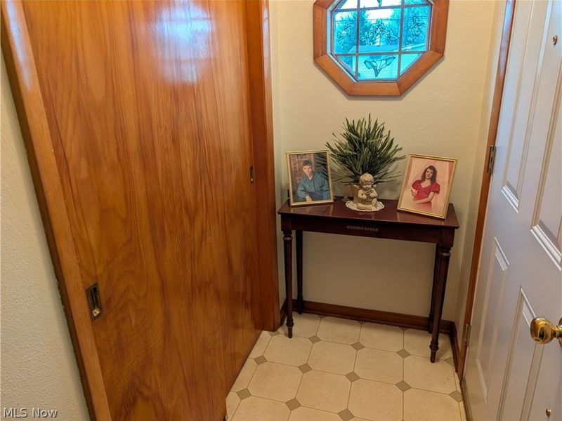 1124 W 37th Street, Lorain, OH 44052 Photo 2