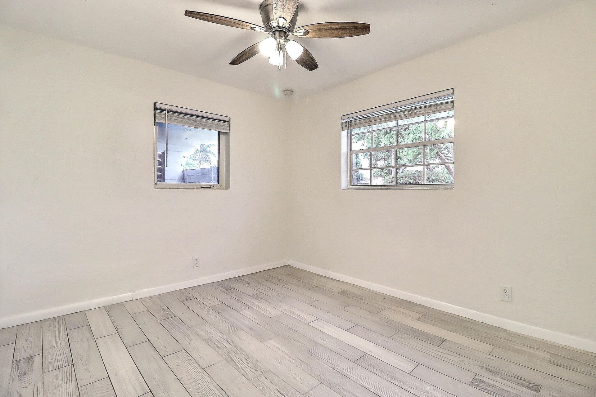 337 Mid Pines Road, Palm Springs, FL 33461 Photo
