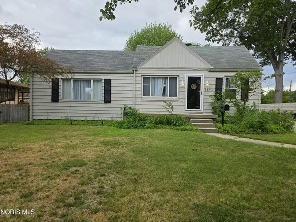 5841 Pickard Drive, Toledo, OH 43613