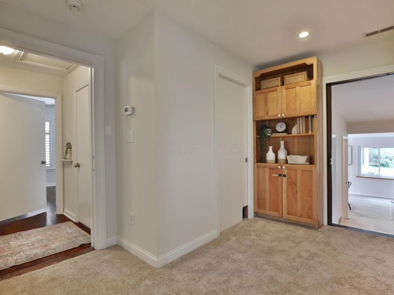 3356 Riverside Drive, Columbus, OH 43202 Photo 12