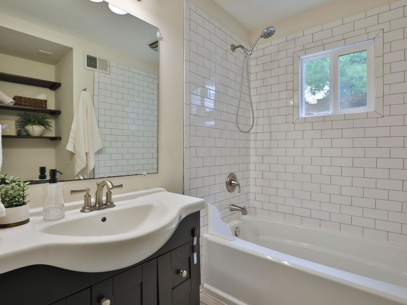 3356 Riverside Drive, Columbus, OH 43202 Photo 20