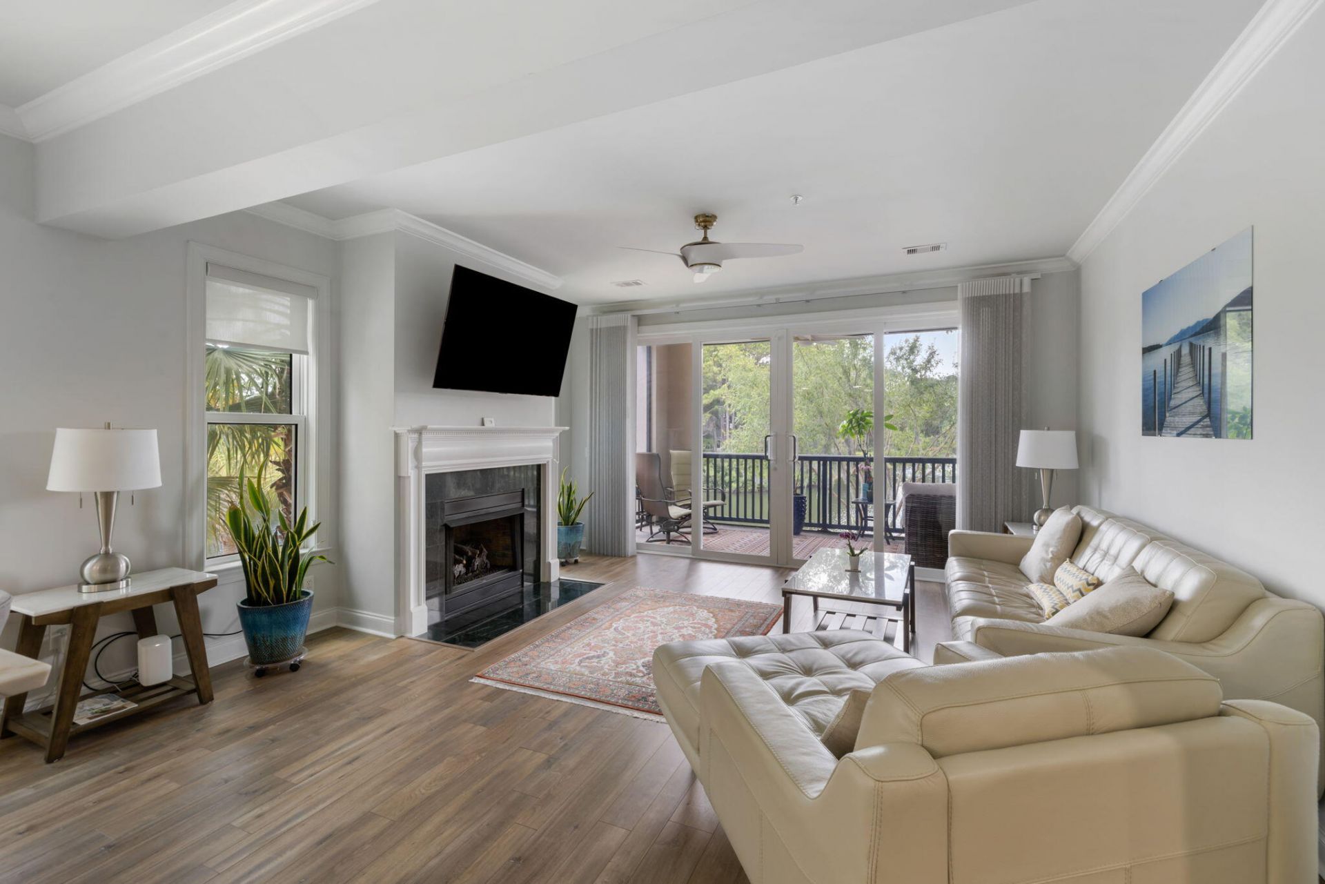 1479 Long Grove Drive Photo 9