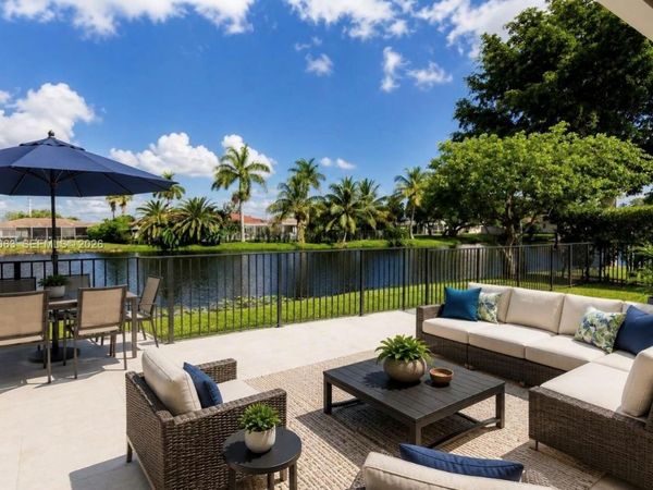 16641 Royal Poinciana Dr , Weston, FL 33326