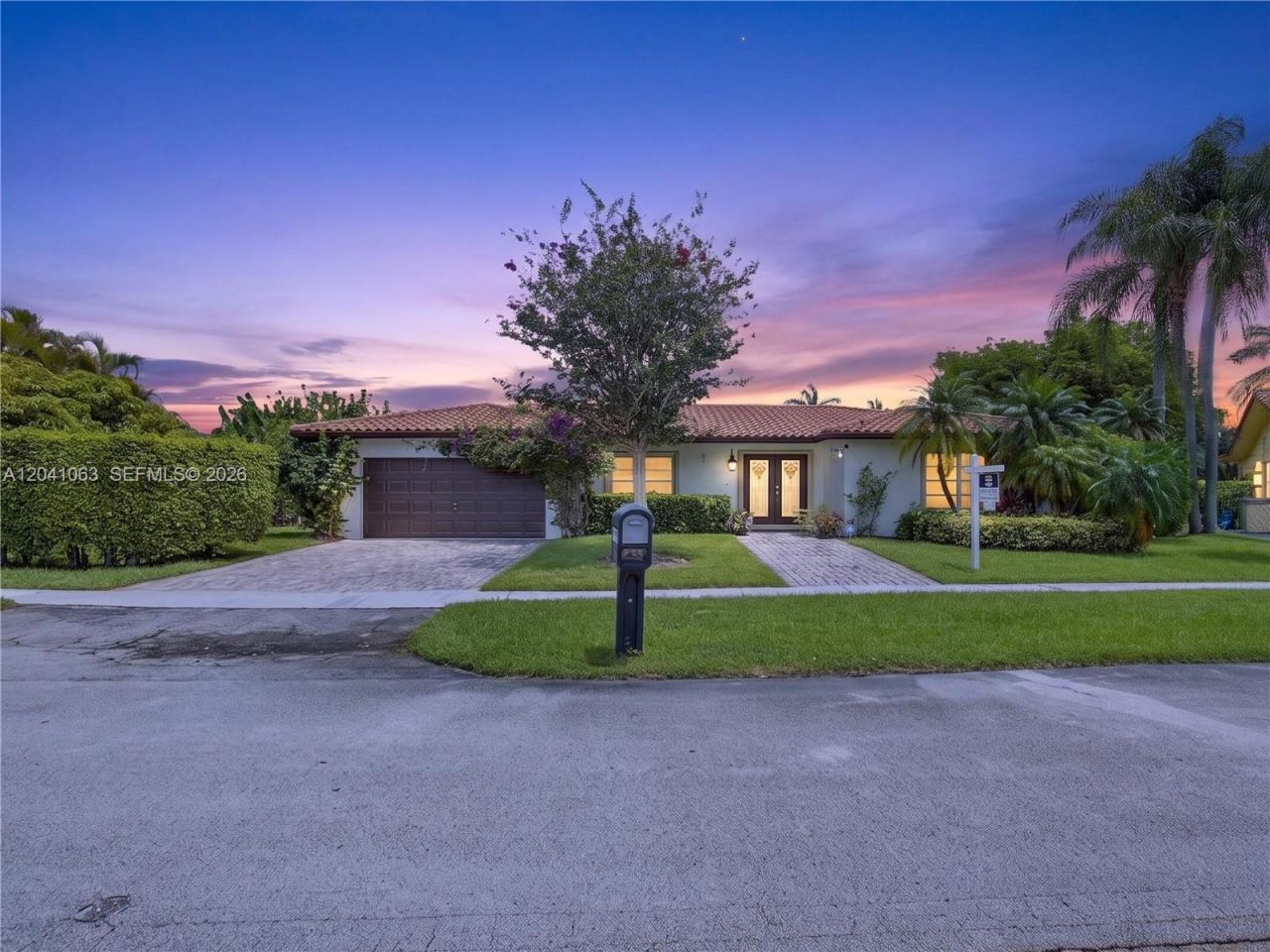 16641 Royal Poinciana Dr, Weston, FL 33326 Photo