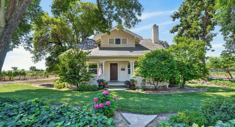 10112 E Woodbridge Rd, Acampo, CA 95220 Photo
