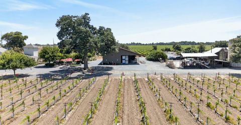 10112 E Woodbridge Rd, Acampo, CA 95220 Photo