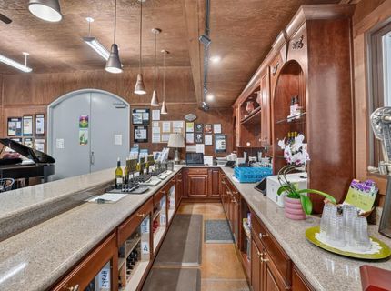 10112 E Woodbridge Rd, Acampo, CA 95220 Photo
