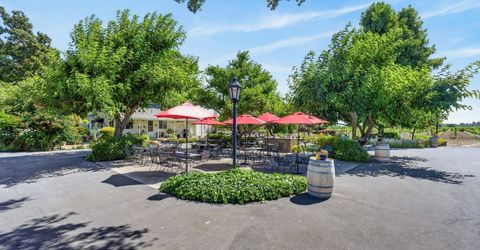 10112 E Woodbridge Rd, Acampo, CA 95220 Photo