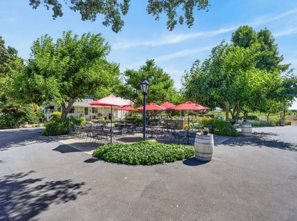 10112 E Woodbridge Rd, Acampo, CA 95220 Photo