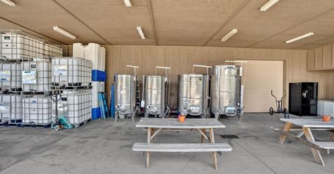 10112 E Woodbridge Rd, Acampo, CA 95220 Photo