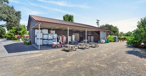 10112 E Woodbridge Rd, Acampo, CA 95220 Photo