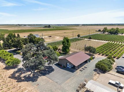 10112 E Woodbridge Rd, Acampo, CA 95220 Photo
