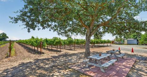 10112 E Woodbridge Rd, Acampo, CA 95220 Photo