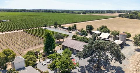 10112 E Woodbridge Rd, Acampo, CA 95220 Photo