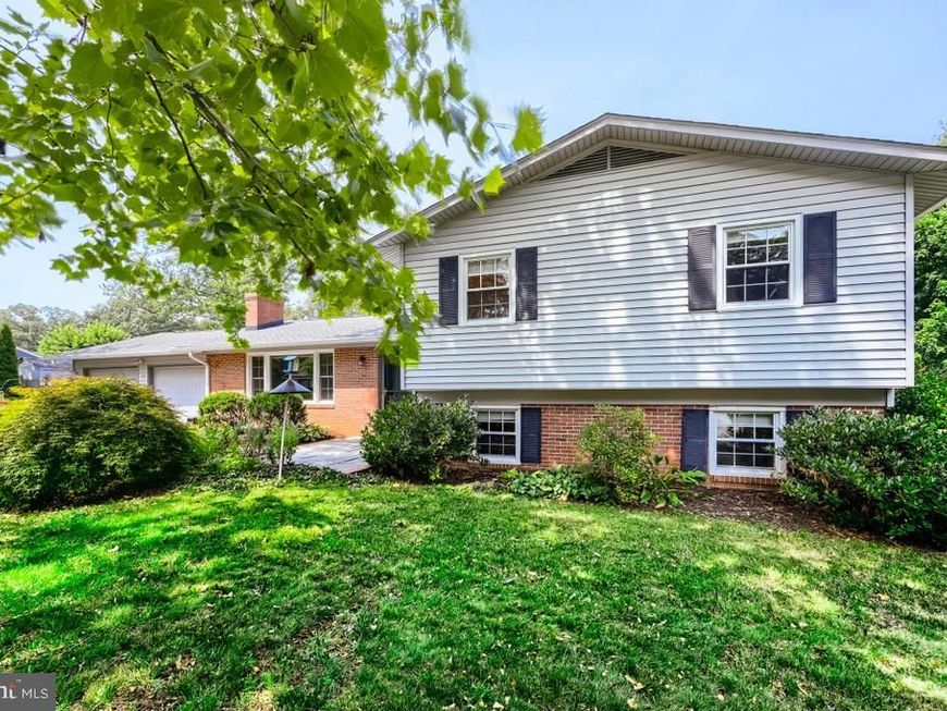 10 Saint Andrews Crossover, Severna Park, MD 21146 Main Photo