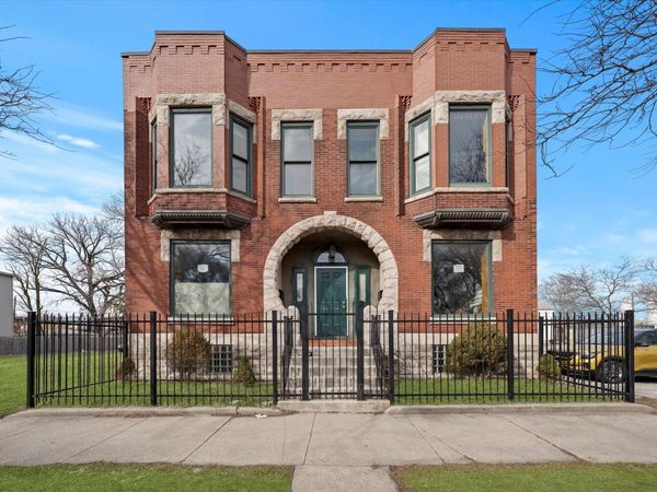 718 W 51st Street , Unit 718-1, Chicago, IL 60609