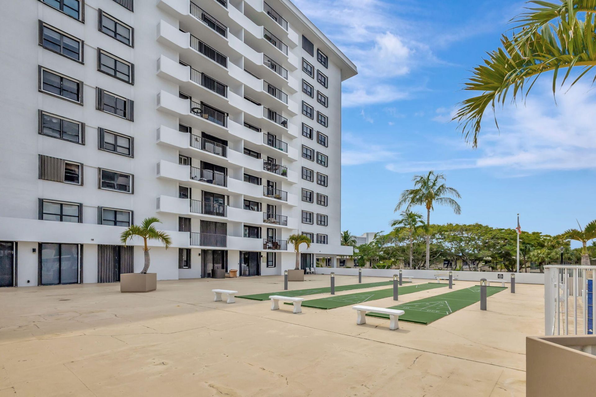1208 Marine Way, Unit 205, North Palm Beach, FL 33408 Photo