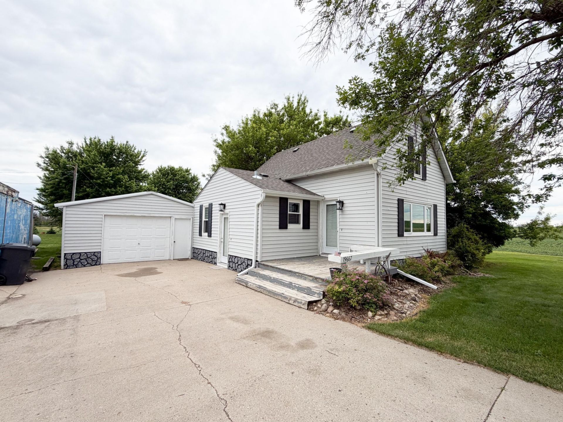 19667 Mccall Avenue , Reading, MN 56165