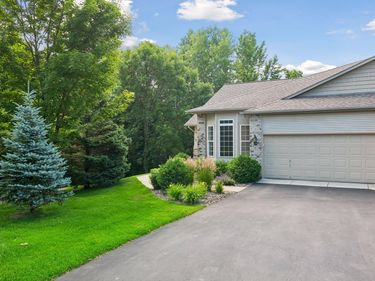 17383 Conifer Court, Eden Prairie, MN 55347