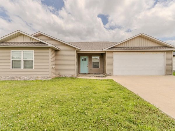 104 Stacy Drive, Paragould, AR 72450