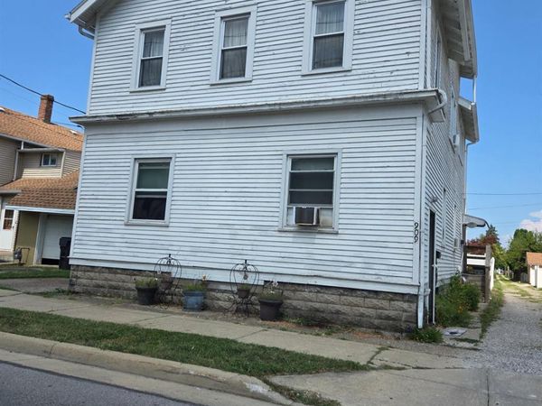 909 First Street, Sandusky, OH 44870