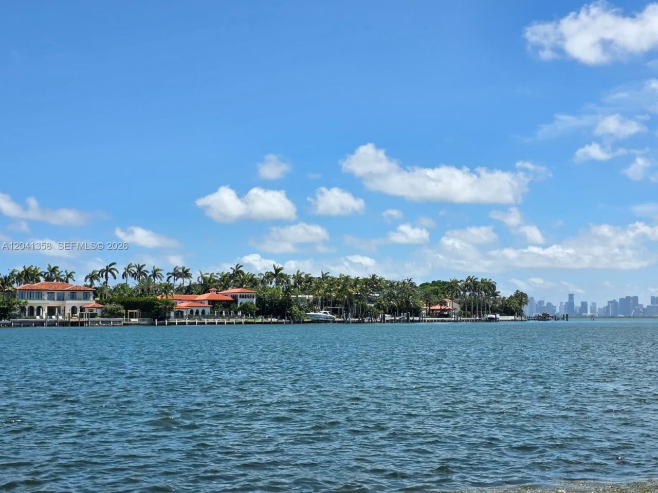 990 Biarritz Dr , Unit 303, Miami Beach, FL 33141 Photo