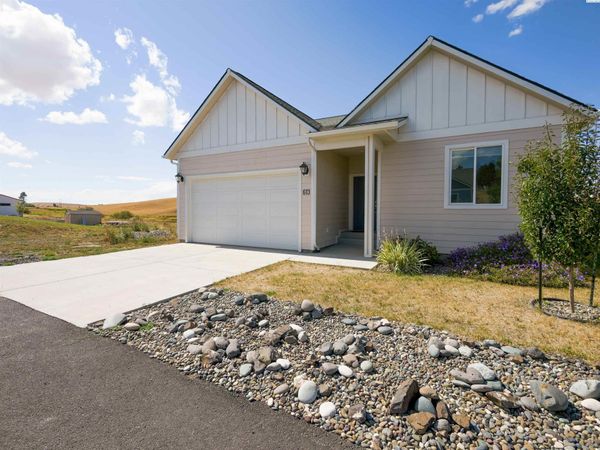 613 Harvest Loop, Palouse, WA 99161