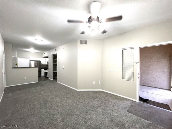 10001 Peace Way , Unit 1327, Las Vegas, NV 89147
