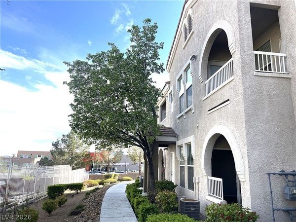 10001 Peace Way , Unit 1327, Las Vegas, NV 89147